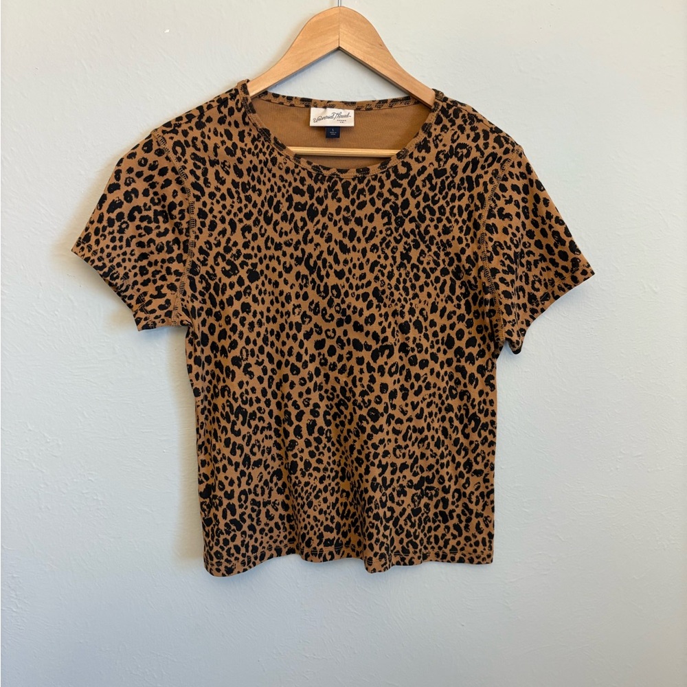 Universal Thread Brown Leopard Print Short Sleeve Tee